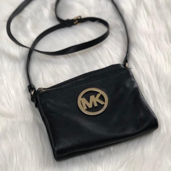 Michael Kors Handbags - Michael Kors Cross Body bag